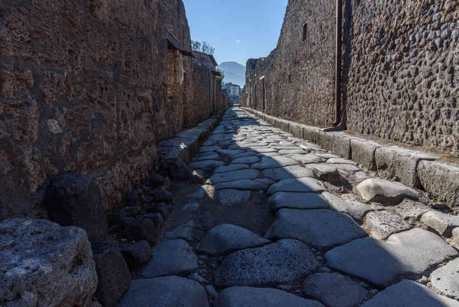 008 - Italia - Pompeya - parque arqueológico de Pompeya - calle.jpg